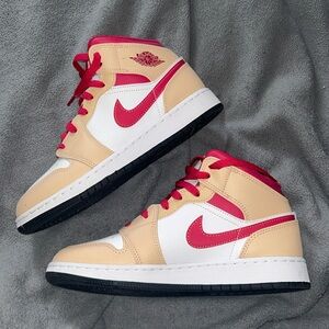 Nike mid jordans